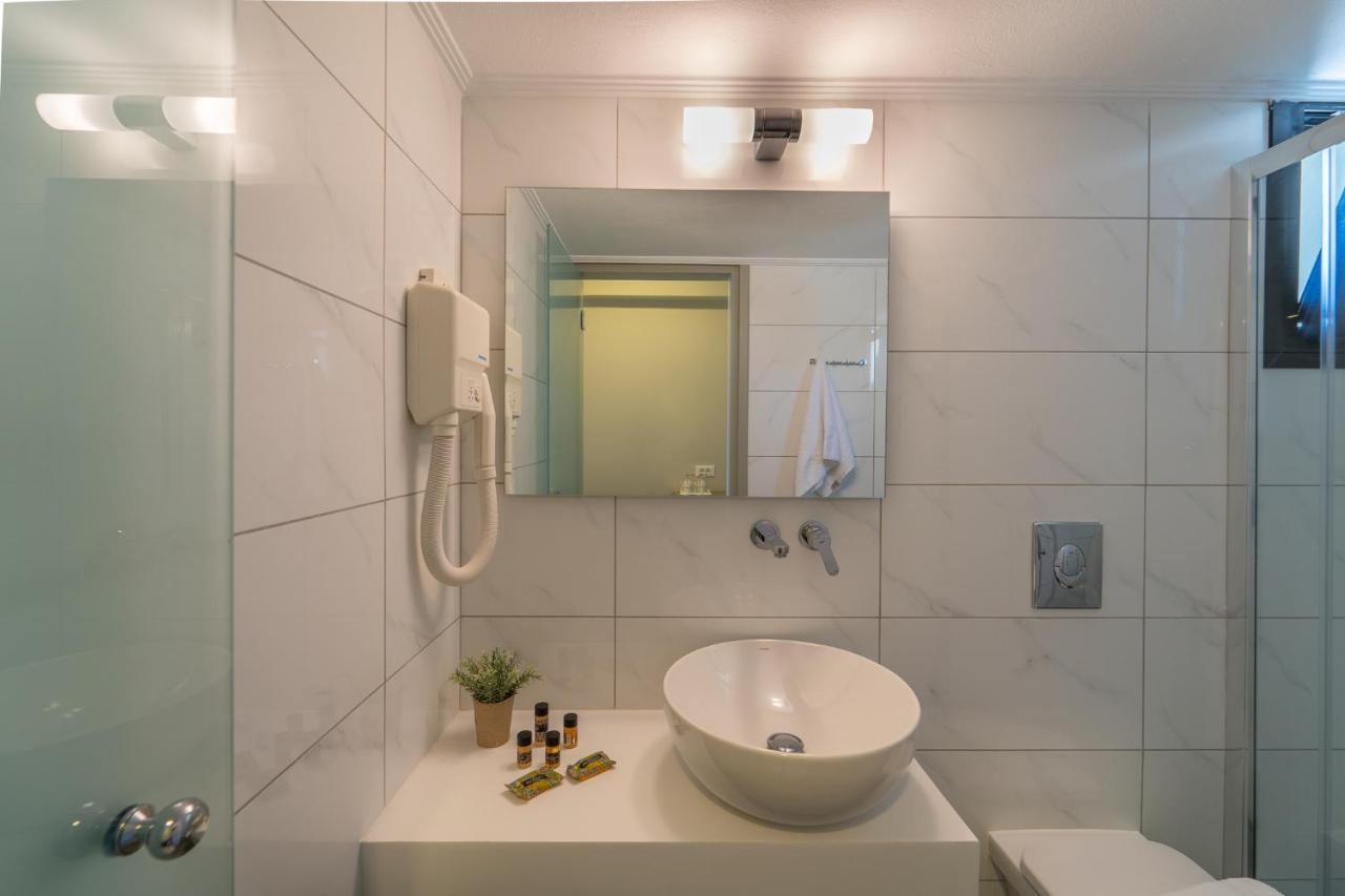 Achilles Hill Hotel Метоні Екстер'єр фото